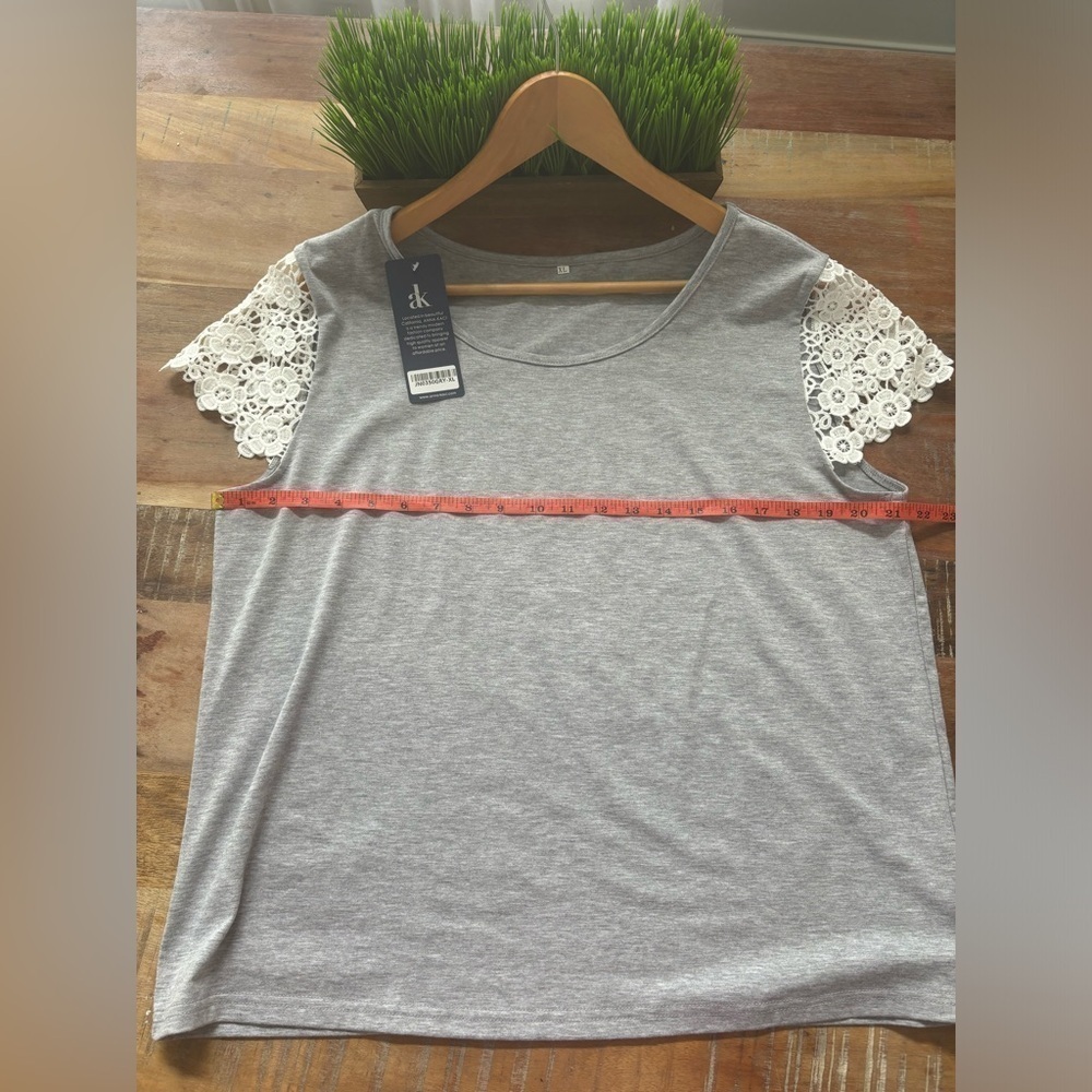 Anna-Kaci California NWT Gray Shirt with White Lace Sleeves| XL - Picture 7 of 8